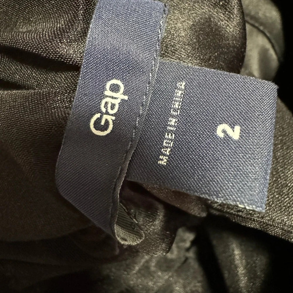 GAP Black Satin Tie Belt 2 Pocket Partial Back Elastic Waist Mini Skirt Size 2 - Picture 4 of 7